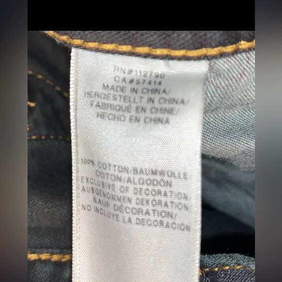 TRUE RELIGION EBGD MOONLIGHT
MARBLE RIPPED STRAIGHT FLAP RED
ORANGE SN SIZE 36 - Picture 11 of 12